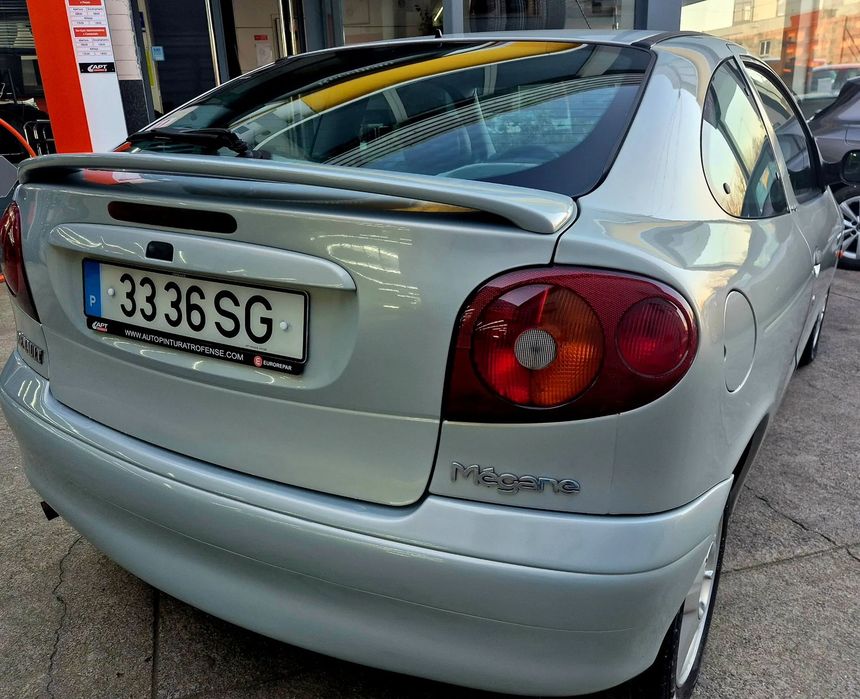 Renault Mégane Coupe foto 2