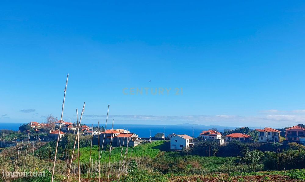 Terreno rústico 1930m2 - Santana