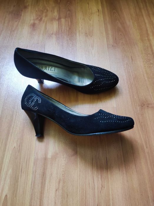 Продам жіночі туфлі