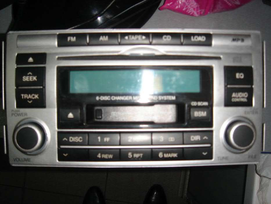 Продам магнитолу с Hyundai Санта-фе