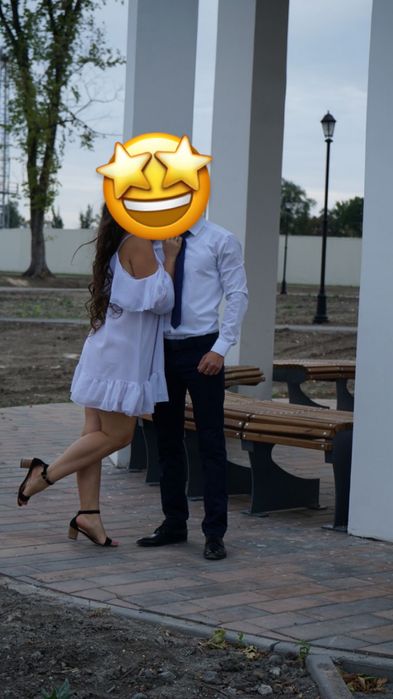 Жіноча сукня святкова