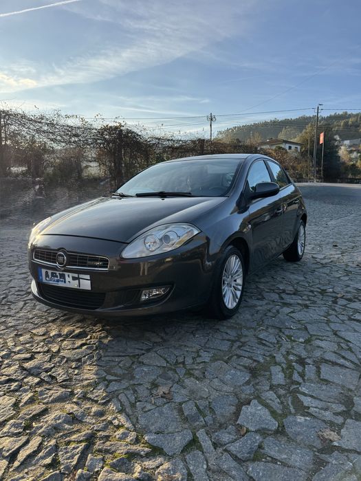Fiat Bravo 1.6 Multijet - Diesel fiável e econômico