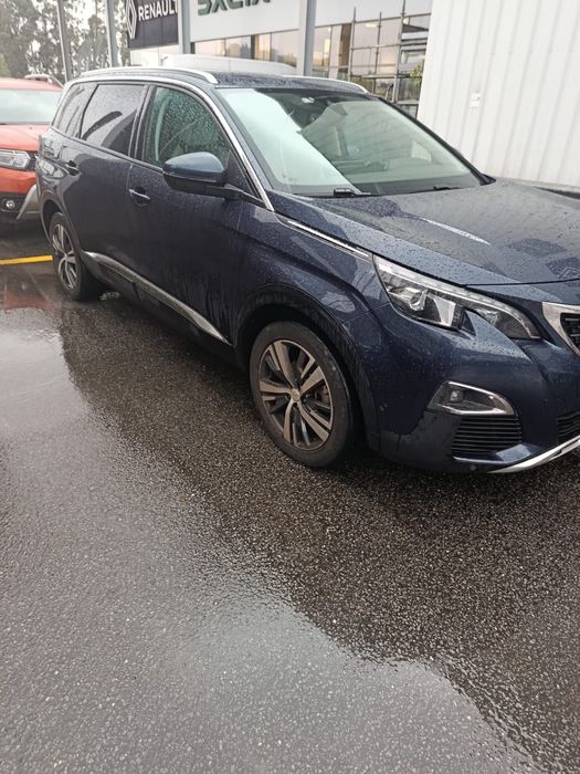 Peugeot 5008 ano 2019