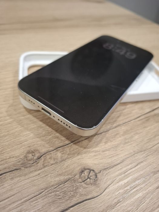 iPhone 15 pro 256GB biały tytan