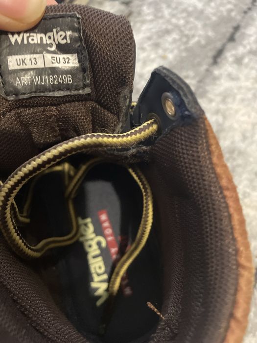 Buty dla chlopca  rozmiar 32