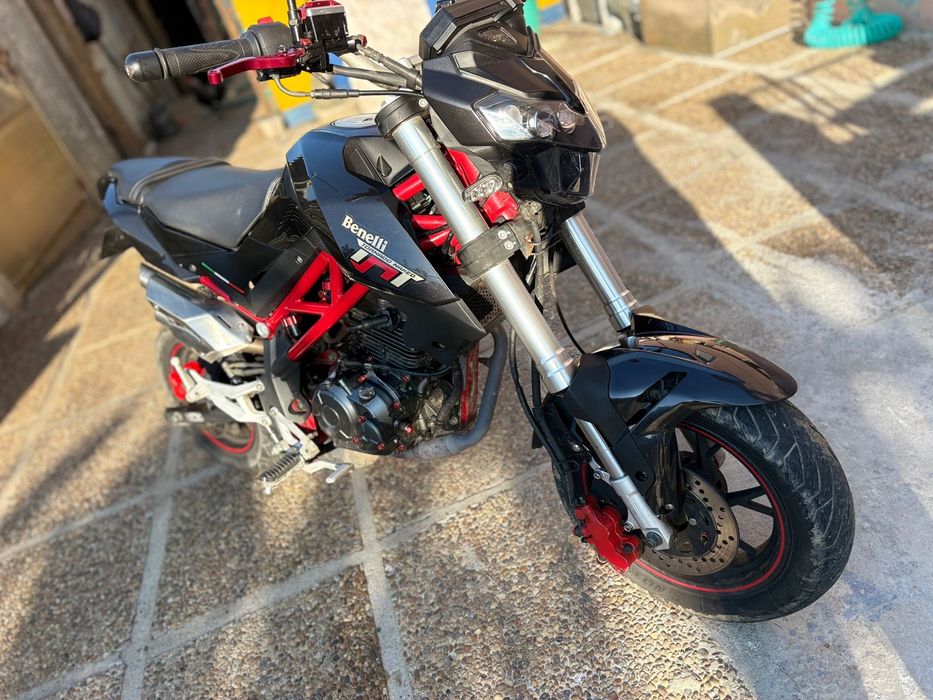 Benelli tnt 125 18 mil km