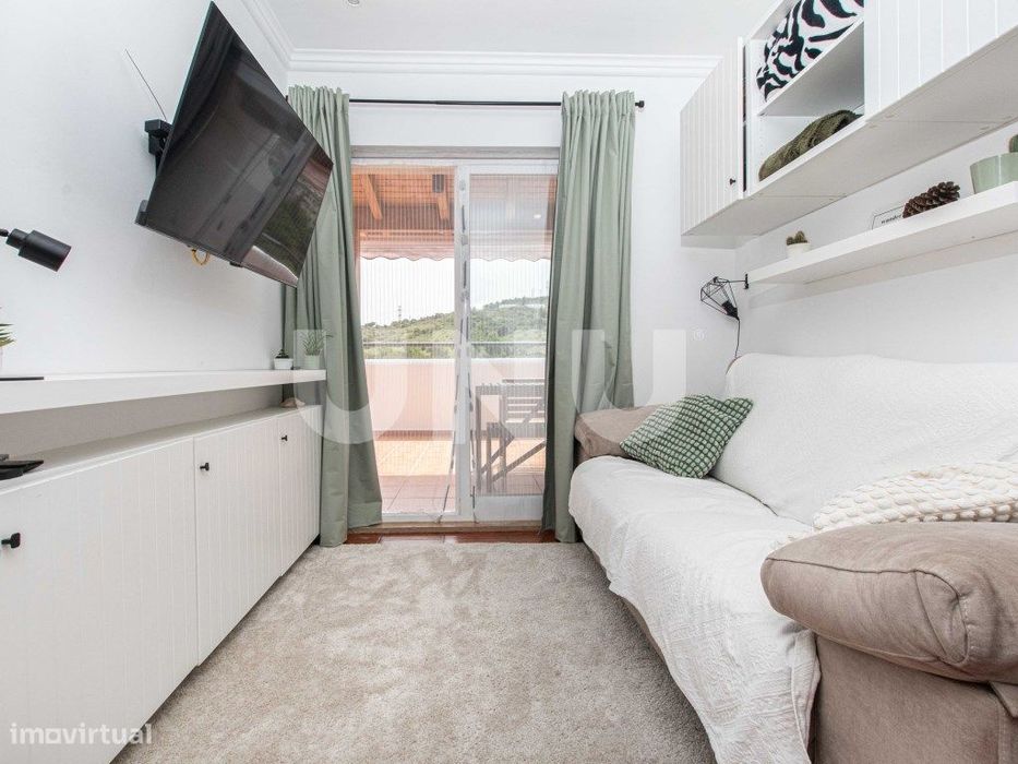 Apartamento T2 com terraço, em Santa Sofia, Vila Franca de Xira!