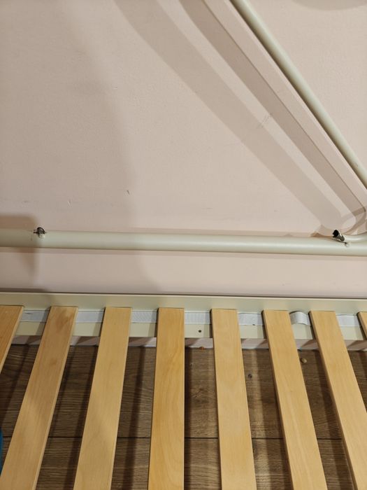 Rama łóżka dla dziewczynki