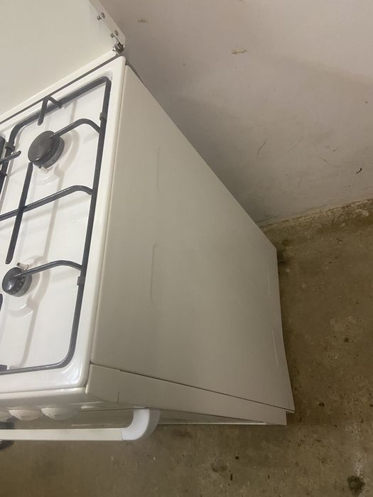 Продам газову плиту