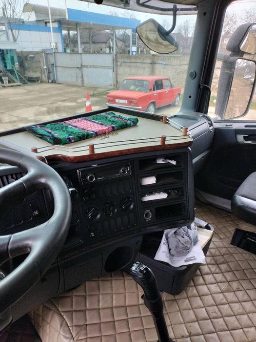 Продам Scania r380 тягач