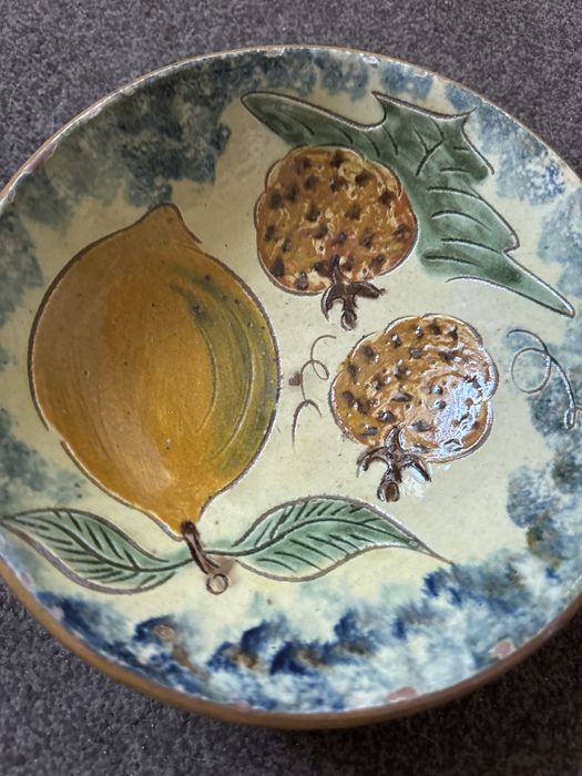 Miska ceramiczna sygnowana do kolekcji