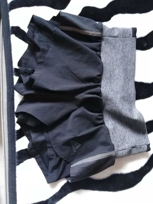 Nowe spodenki treningowe " Adidas " r. XS