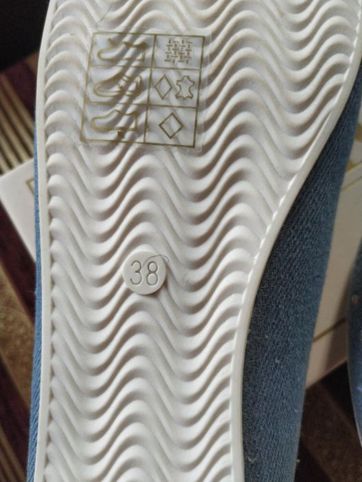 Фірмові джинсові  балетки 38 р