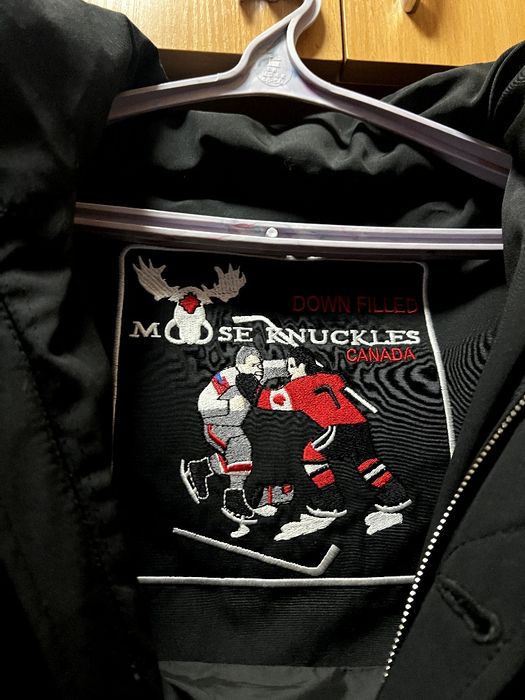 Пуховик moose knuckles(опис)