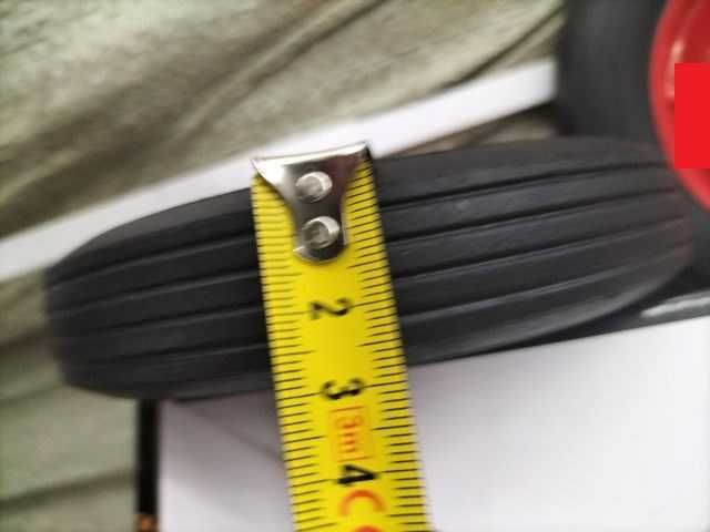 Rodas em borracha maciça