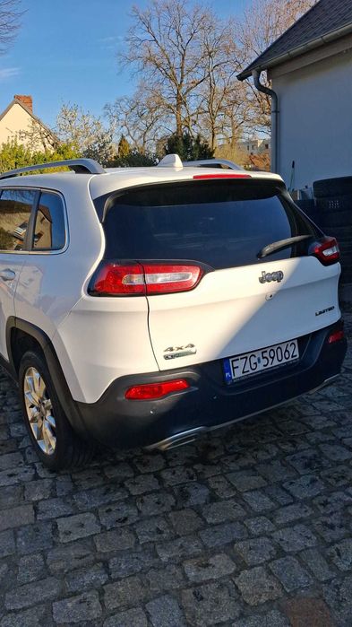 JEEP CHEROKE 4X4 2,0 D 2015R