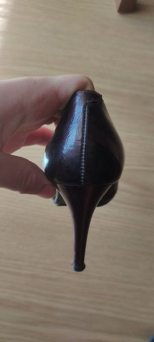 Sapatos de salto alto