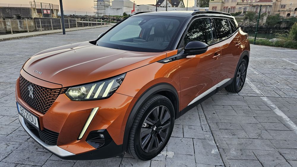 Peugeot e-2008 GT Line 50kw TECTO PANORÂMICO