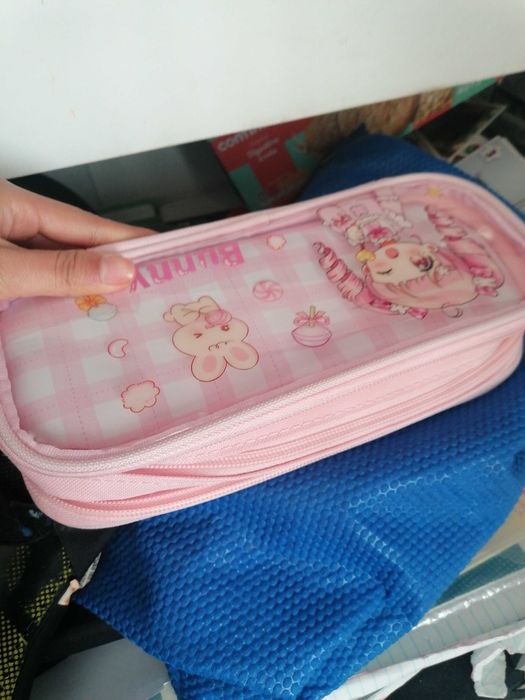 Estojo rosa pouco usado