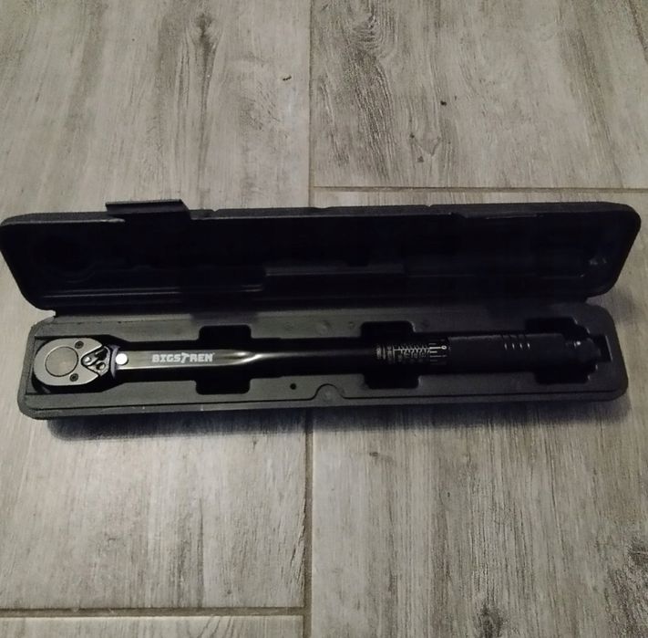 Nowy Klucz Dynamometryczny 3/8 " 7-112nm z Blokadą Etui