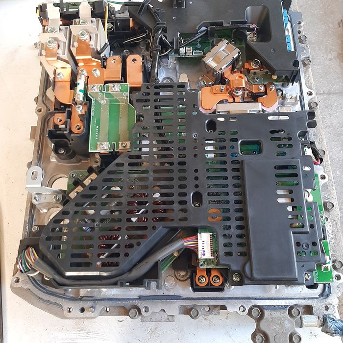 Диагностика и ремонт зарядного модуля PDM на Nissan Leaf