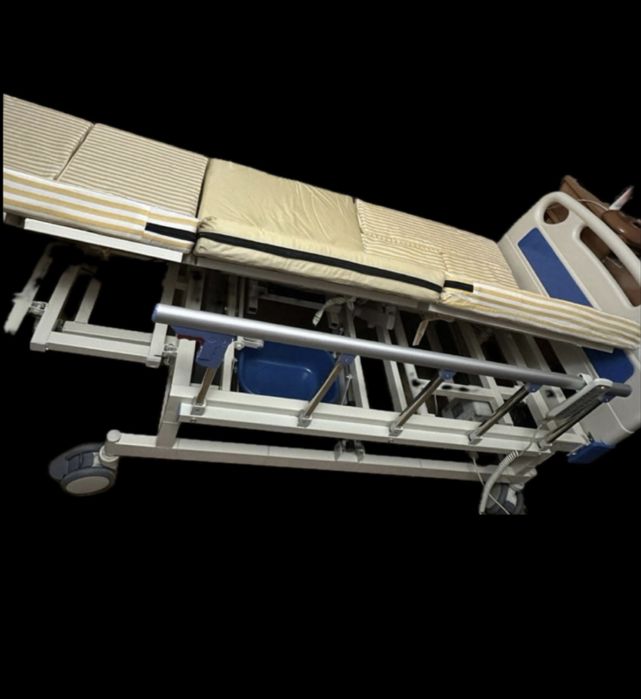 Медичне ліжко електричне MED1-H01