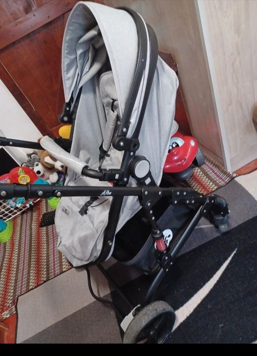 Ovo e Carrinho para Bebé Alba