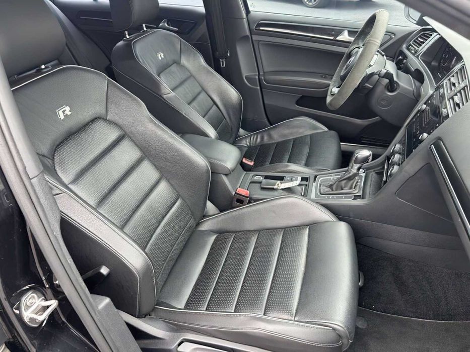 Volkswagen Golf R 4Motion      2019