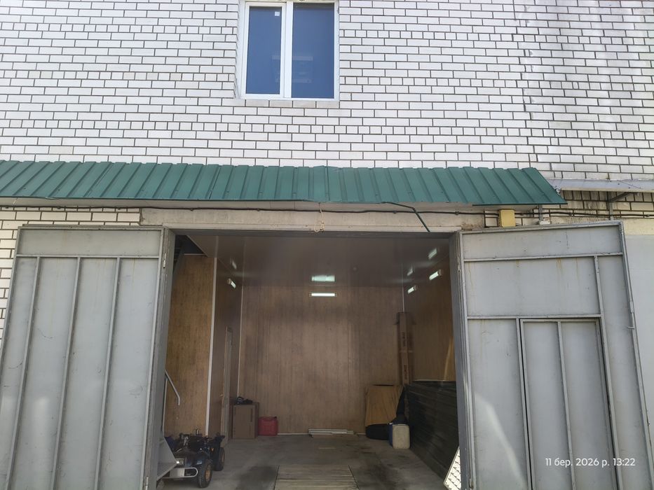 Продам гараж Північ север пивнич 3 поверхи по 5х6  висота 3.05  хозяїн