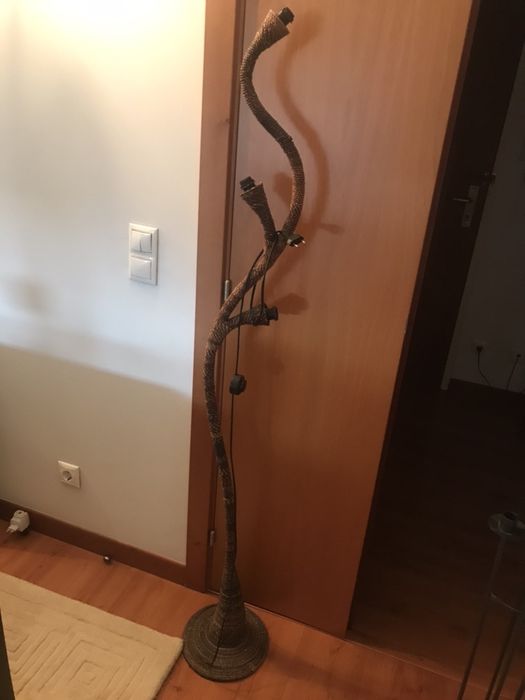 Candeiro em ferro revestido a cordame