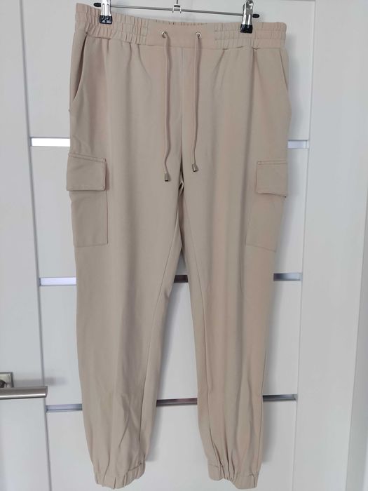 sprzedam spodnie dresowe