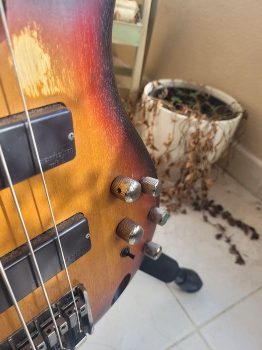 Ibanez SR500 modded