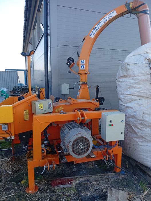 Rębak bębnowy Teknamotor Skorpion 280RBG WOM + elektryczny