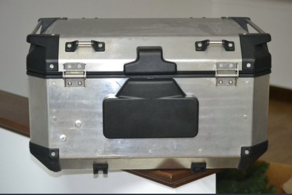 Top Case Givi Trekker Outback 58L Aluminio