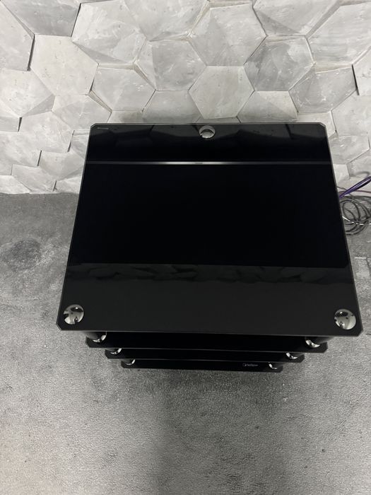 Norstone   stolik audio