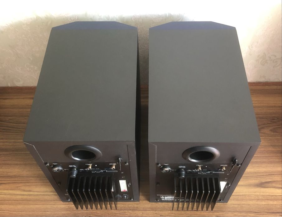 Продам/обменяю Tannoy Reveal 6D активные студийные мониторы, 6,5’’.