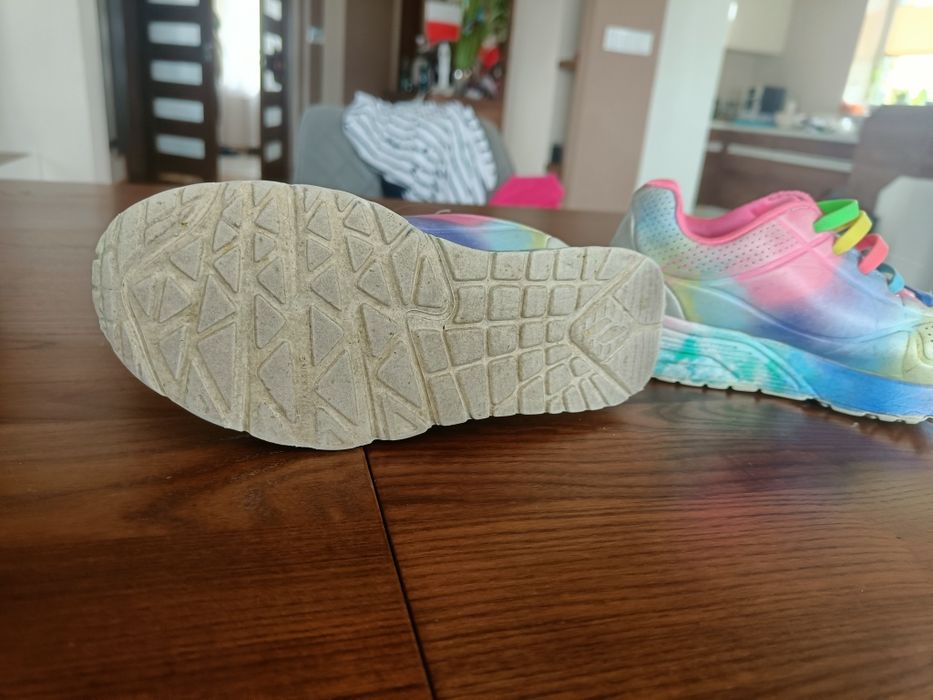 Dziewczęce buty skechers rozmiar 31