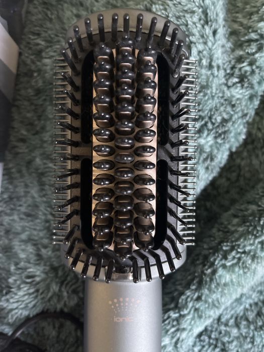 Escova de cabelo ar quente