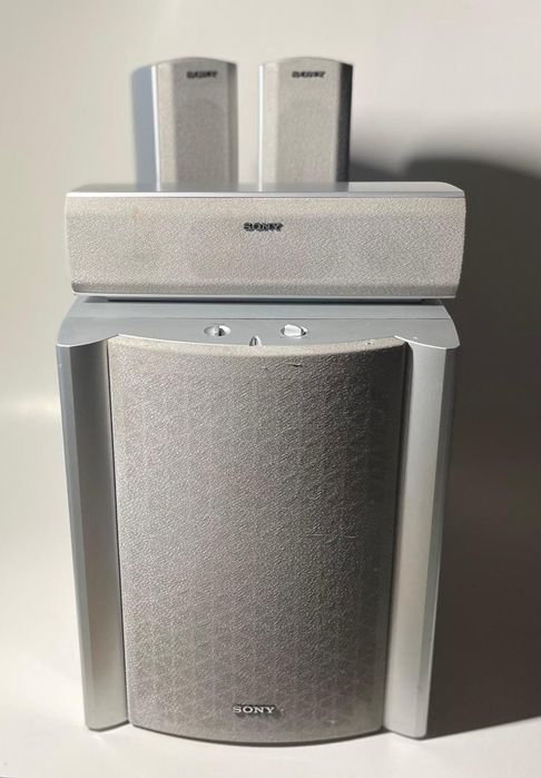 Novo Preço!! Home Cinema Sony: Leitor de DVD DVP-NS330 e Som STR-KSL40