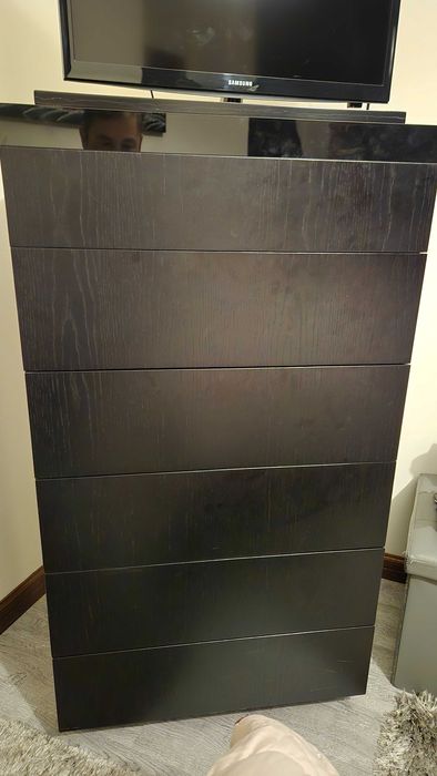 **Quarto Moderno em Excelente Estado – Aproveite!**