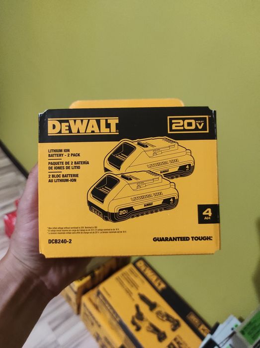 Акомулятори на 4Аг (2шт) DCB204-2