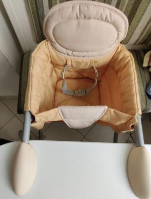 Крісло для годування  Chicco.