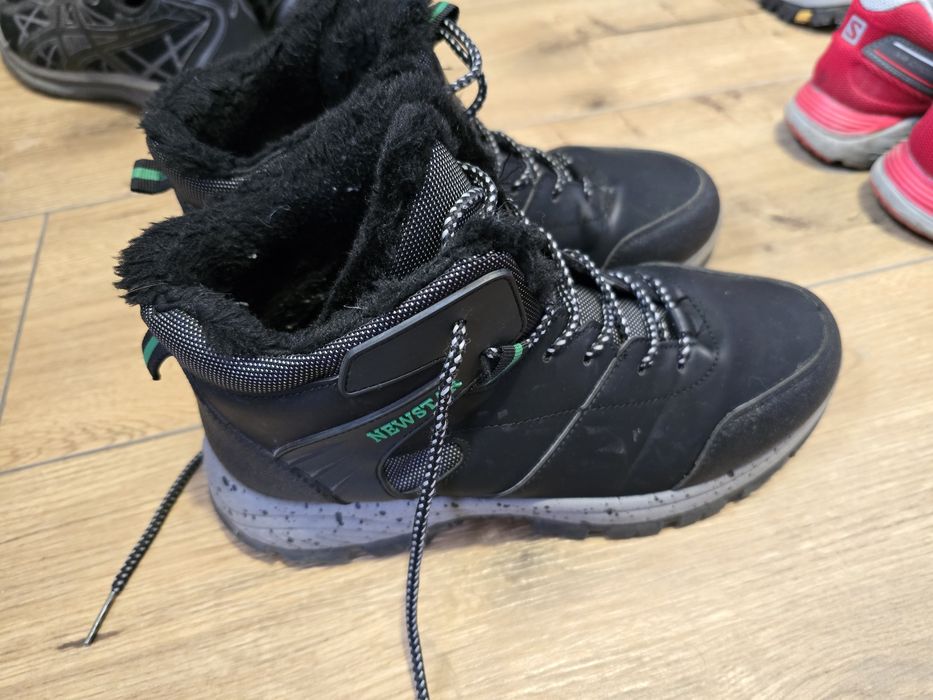 Легке і тепле взуття на стопу 25 або 25.5 см