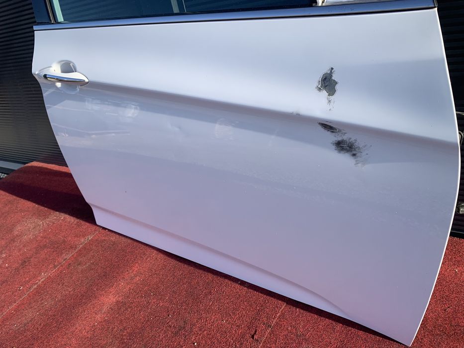 Hyundai I40 drzwi prawe przednie prawy przód białe