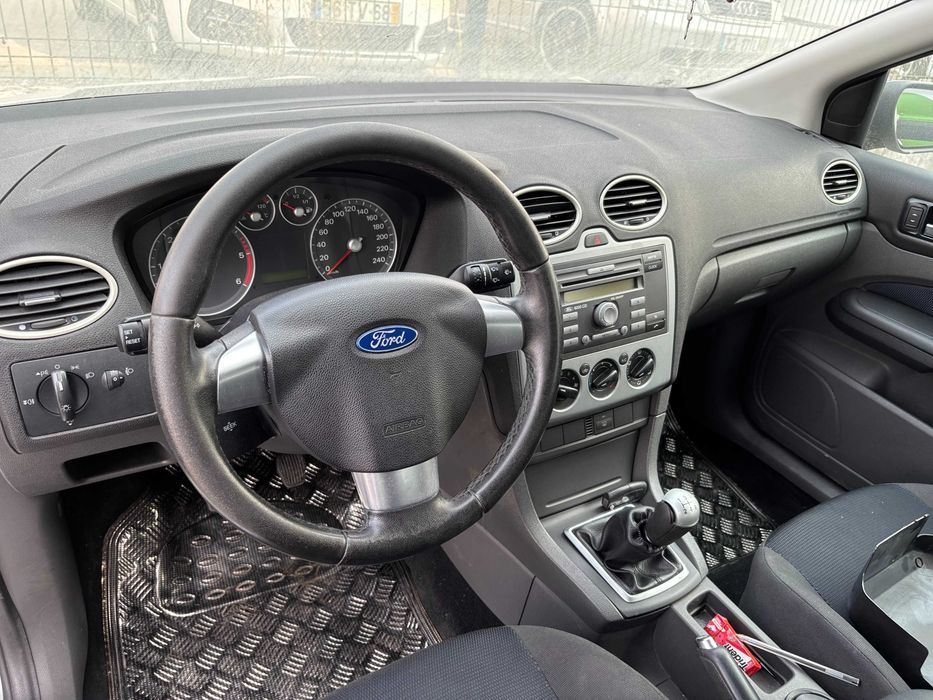 Ford Focus — fotografia 8