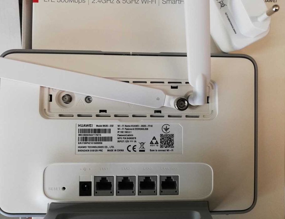 Dwie anteny SMA do routerów/ kart sieciowych WiFi (typ męski z bolcem)