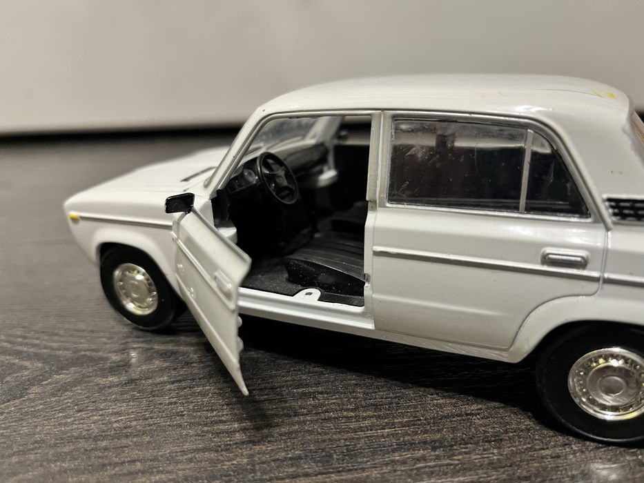 Металева машина Лада жигулі біла