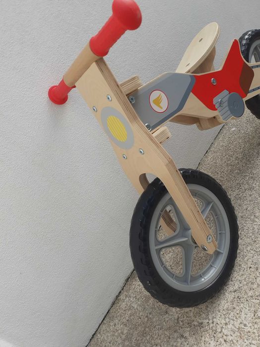 Bicicleta de Equilíbrio Playtive Semi-nova para desocupar espaço