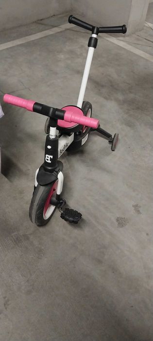 Детский беговел(велосипед)