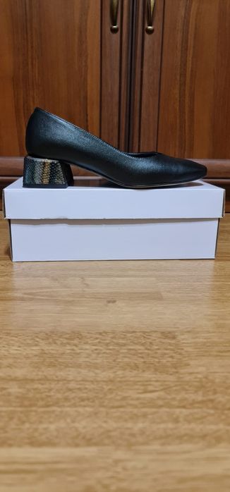 Sprzedam eleganckie czółenka ze skóry naturalnej!